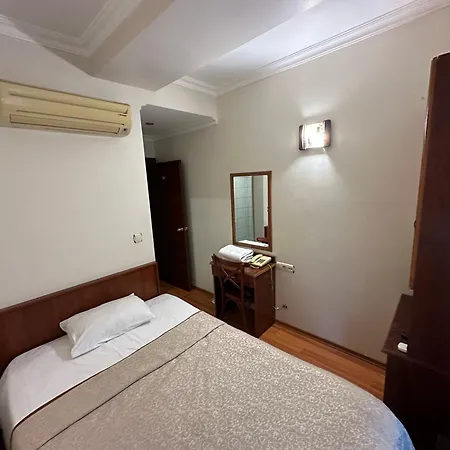 Nayla Стамбул