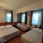 Nayla Hotell 3*