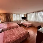 Hotell Nayla 3*
