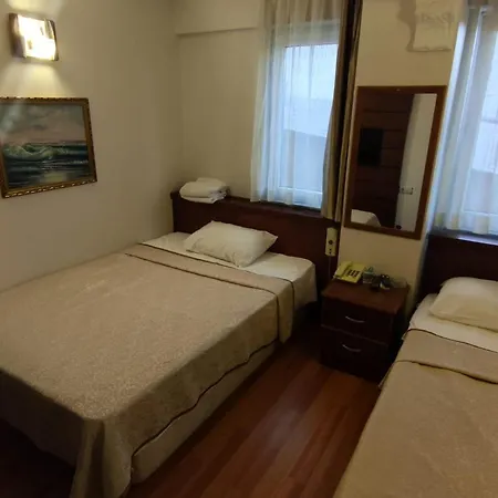 Отель Nayla 3*