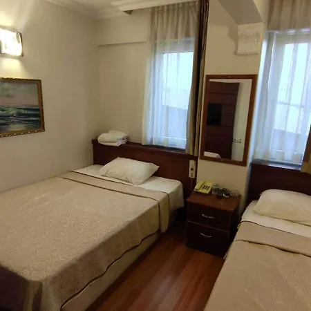 Nayla איסטמבול